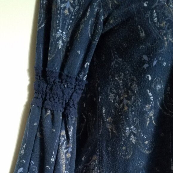 2 items - navy print top and black leggings women's size M - Picture 4 of 8